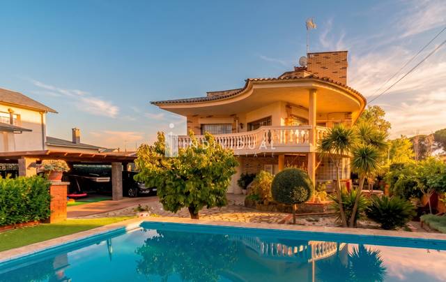 Casa-chalet en Venta en Santa Eulàlia de Ronçana