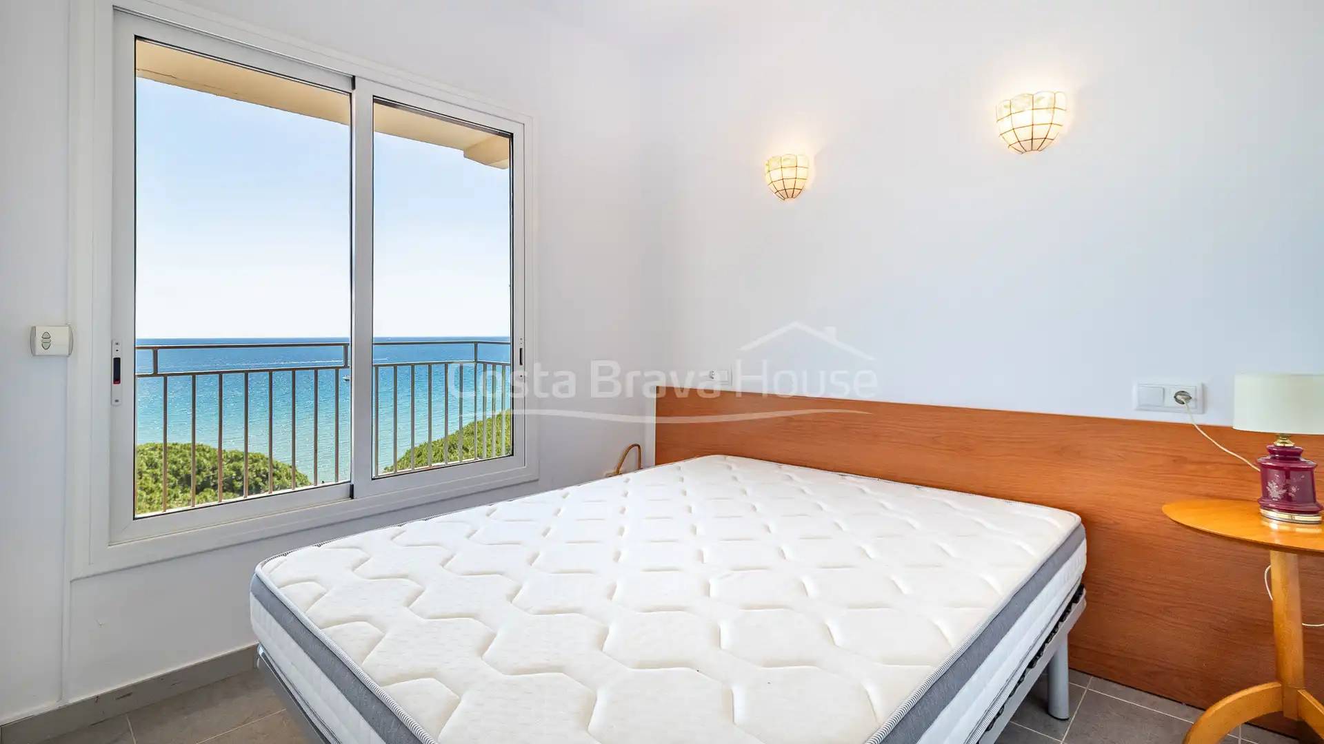 Habitación de Apartamento en venta en Palamós con Terraza, Trastero y Horno