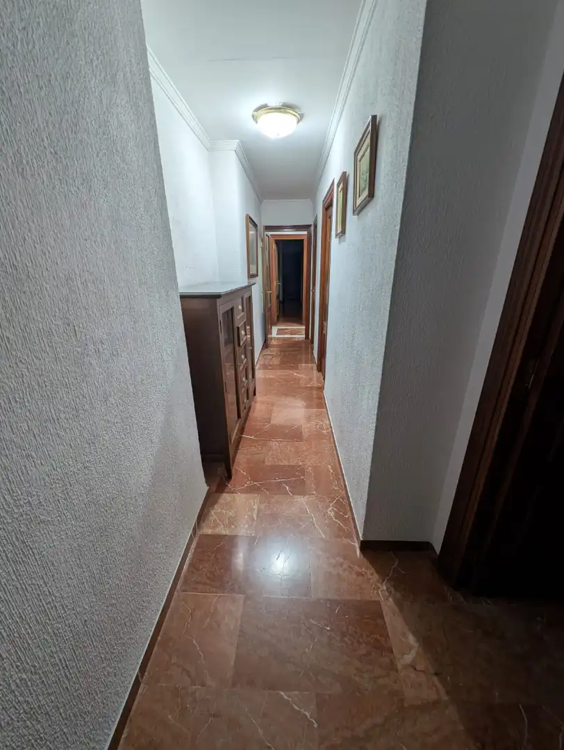 Piso en venta en Lucena con Calefacción, Terraza y Trastero
