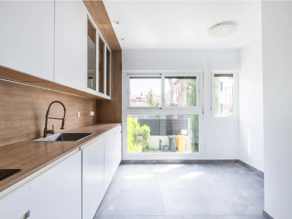 Kitchen of Houses for sale in Pozuelo de Alarcón