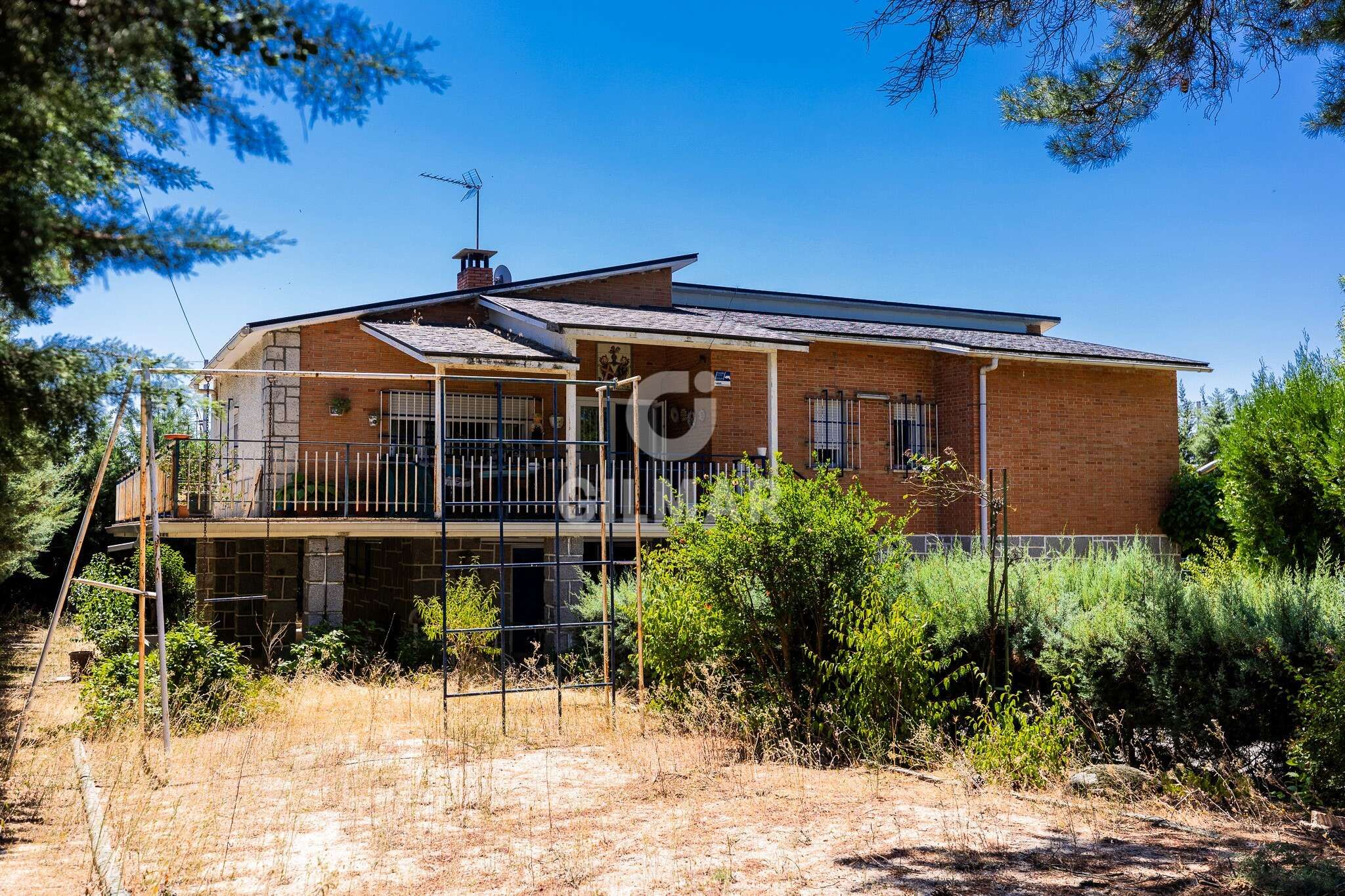 Exterior view of House or chalet for sale in Villalbilla  with Heating, Private garden and Swimming Pool