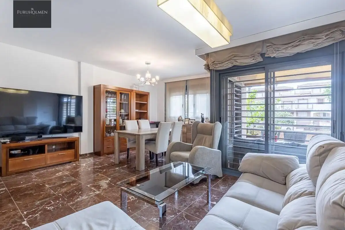 Casa pareada en venta en Calle Margarita, imagen 3