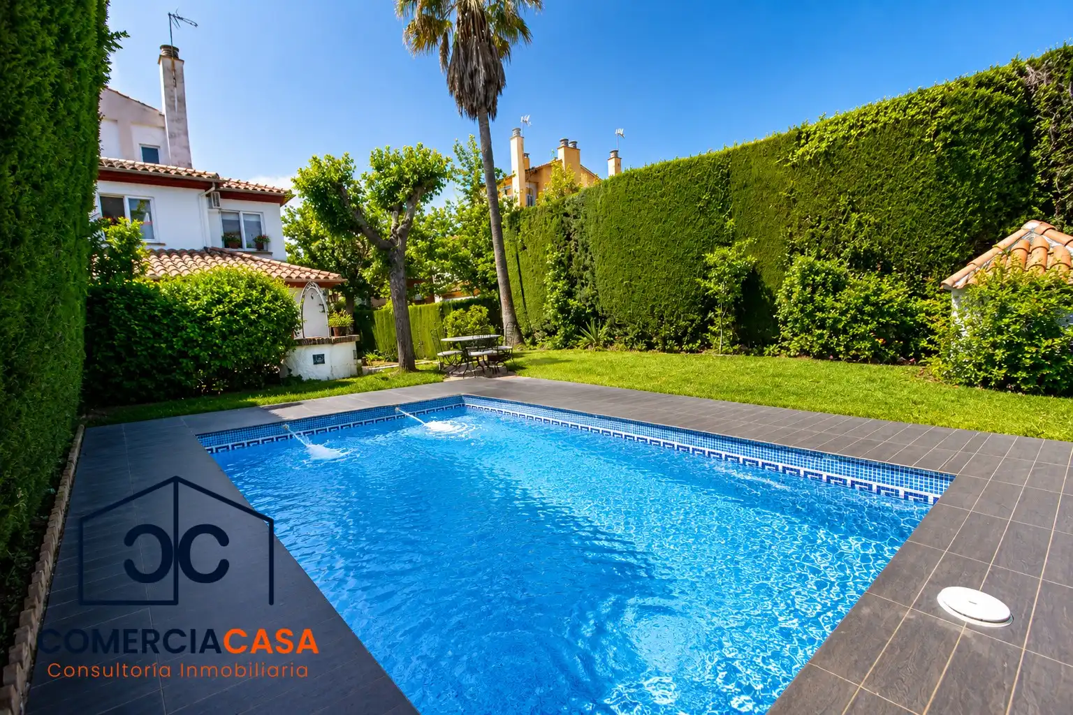 Semi-detached house with pool for sale in Peligros, imagen 4