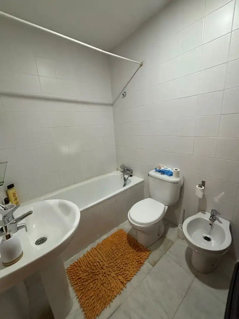 Bathroom of Flat for sale in Camas  with Air Conditioner