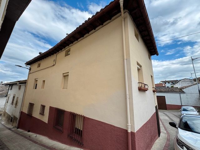 Vista exterior de Casa o xalet en venda en Abárzuza / Abartzuza amb Calefacció, Moblat i Forn