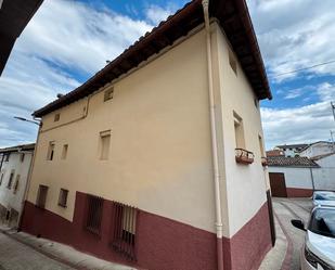 Vista exterior de Casa o xalet en venda en Abárzuza / Abartzuza amb Calefacció, Moblat i Forn