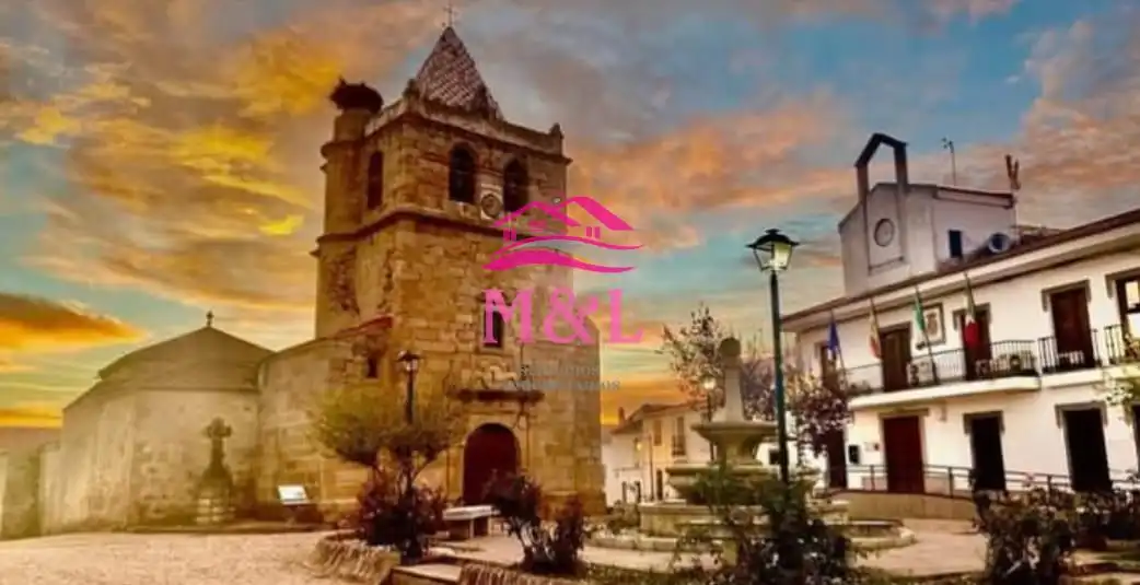Exterior view of Houses for sale in Mirandilla