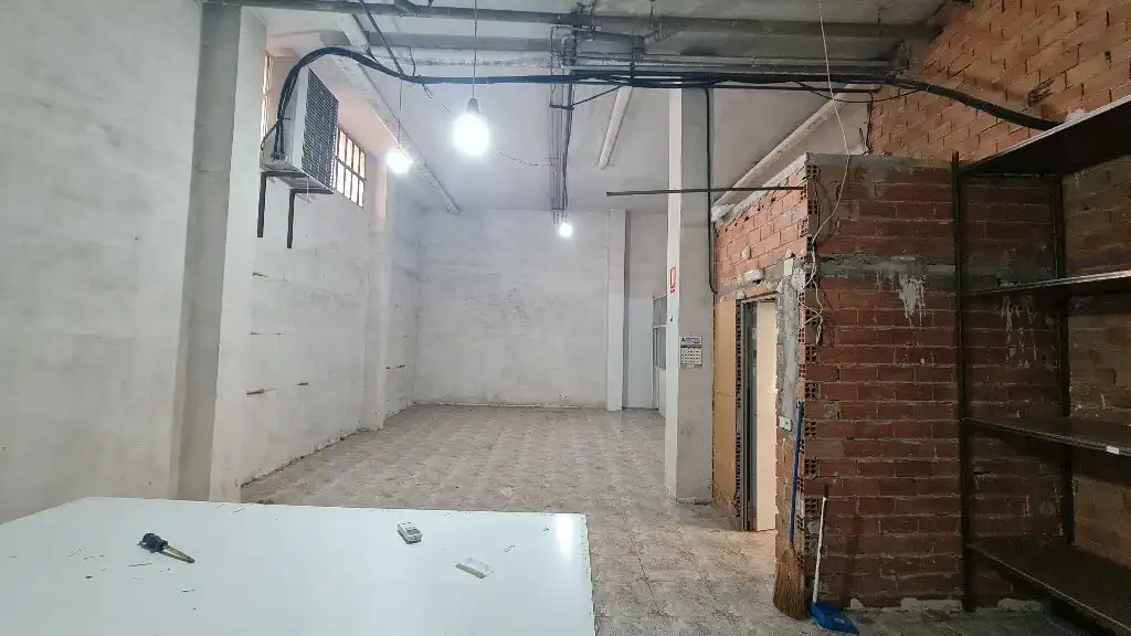 Local de alquiler en  Logroño con Aire acondicionado