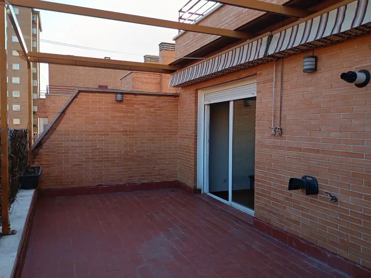 Terrasse von Dachboden zur Miete in Madrid mit Klimaanlage, Heizung und Parkett