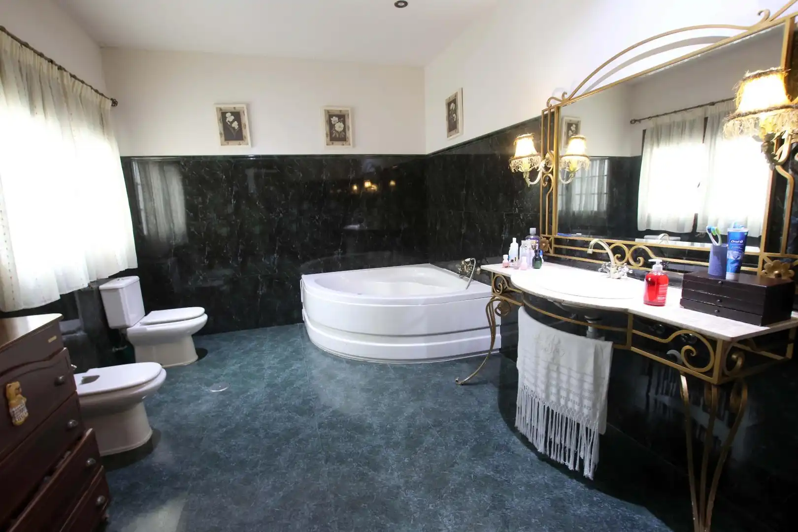 Bathroom of Flat for sale in Montijo  with Air Conditioner, Terrace and Balcony