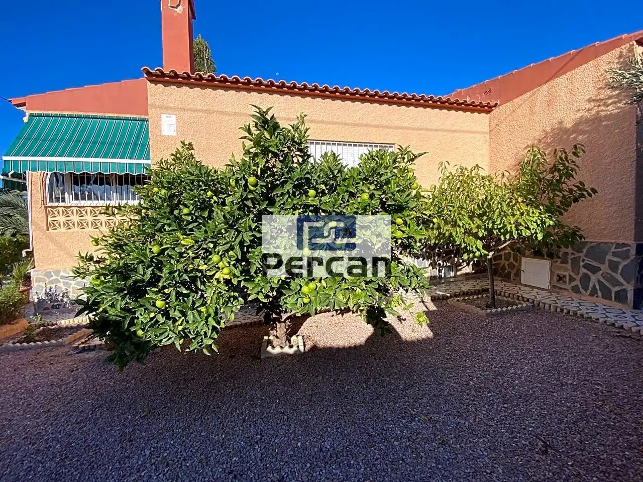 Vista exterior de Finca rústica en venta en El Campello con Jardín privado, Terraza y Trastero