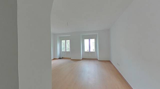 Piso en Venta en Calle de Lavapiés en Embajadores - Lavapiés