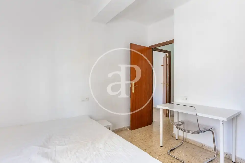 Bedroom of Flat for rent in Valencia  with Air Conditioner, Terrace and Furnished