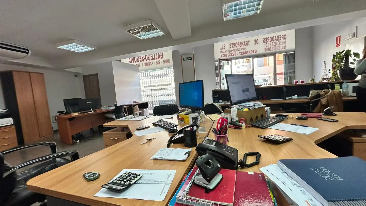 Local comercial en venda a De Girona, imagen 4