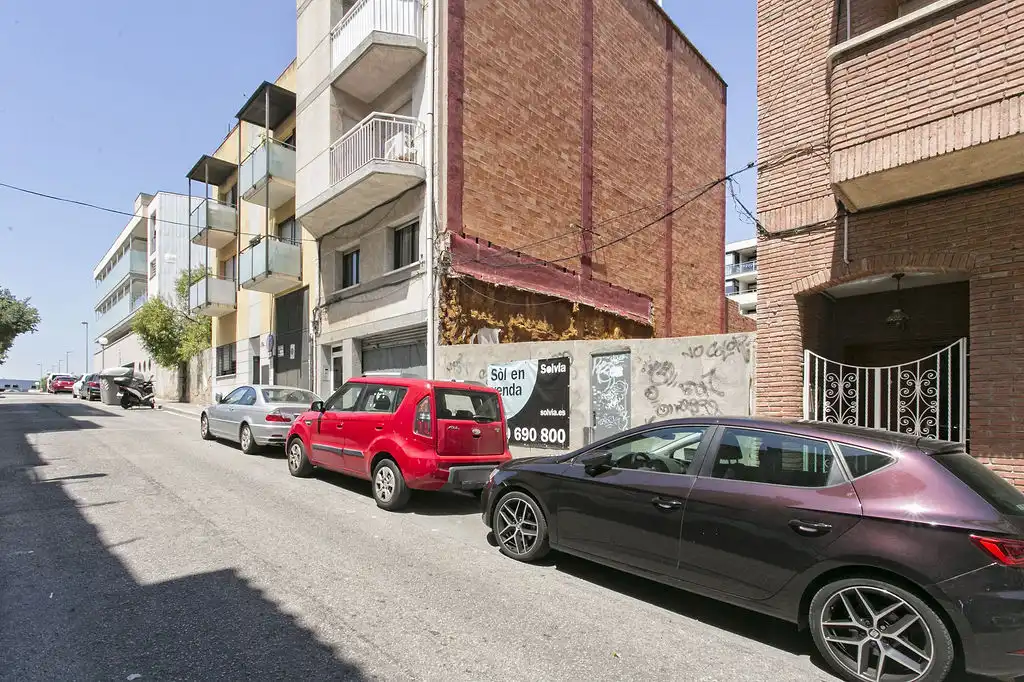 Außenansicht von Grundstücke zum Verkauf in Badalona