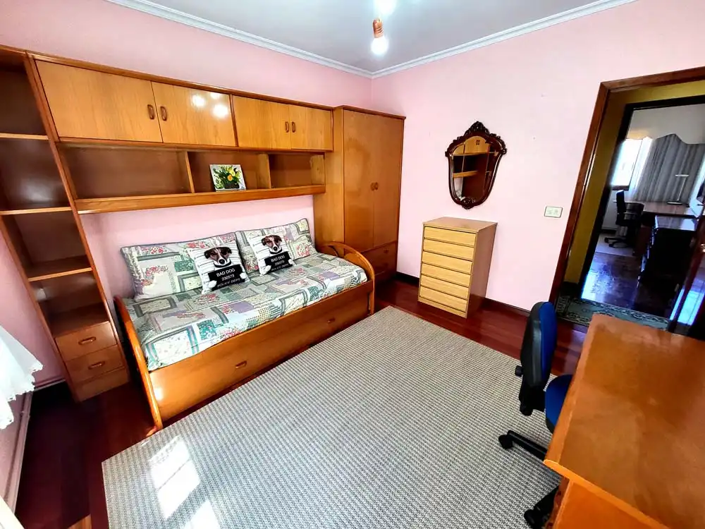 Habitación de Piso de alquiler en Vigo  con Calefacción, Parquet y Terraza