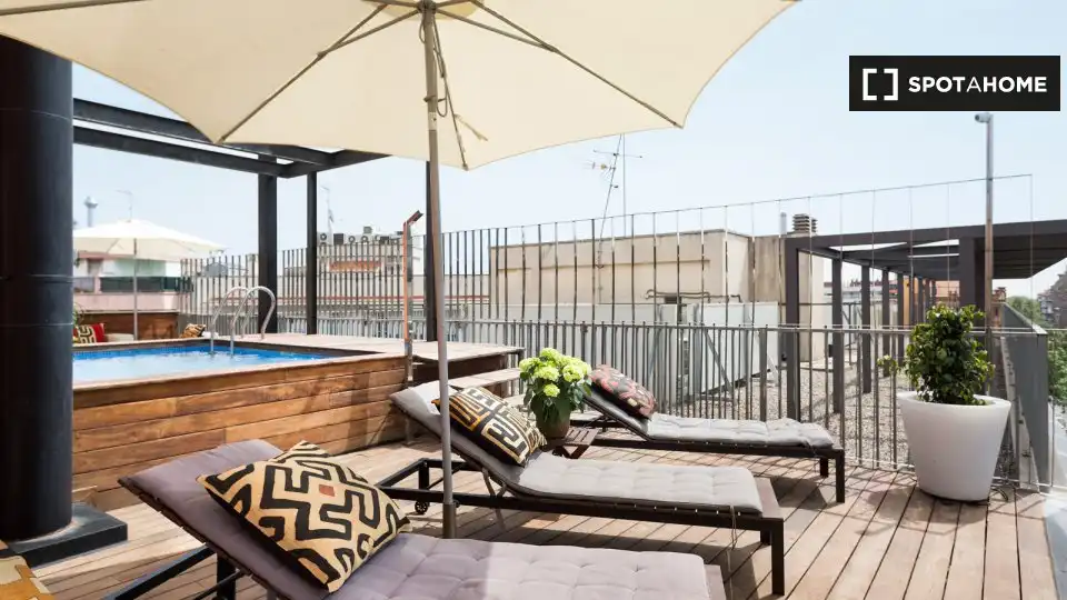 Flat with terrace to rent in Eixample, imagen 4