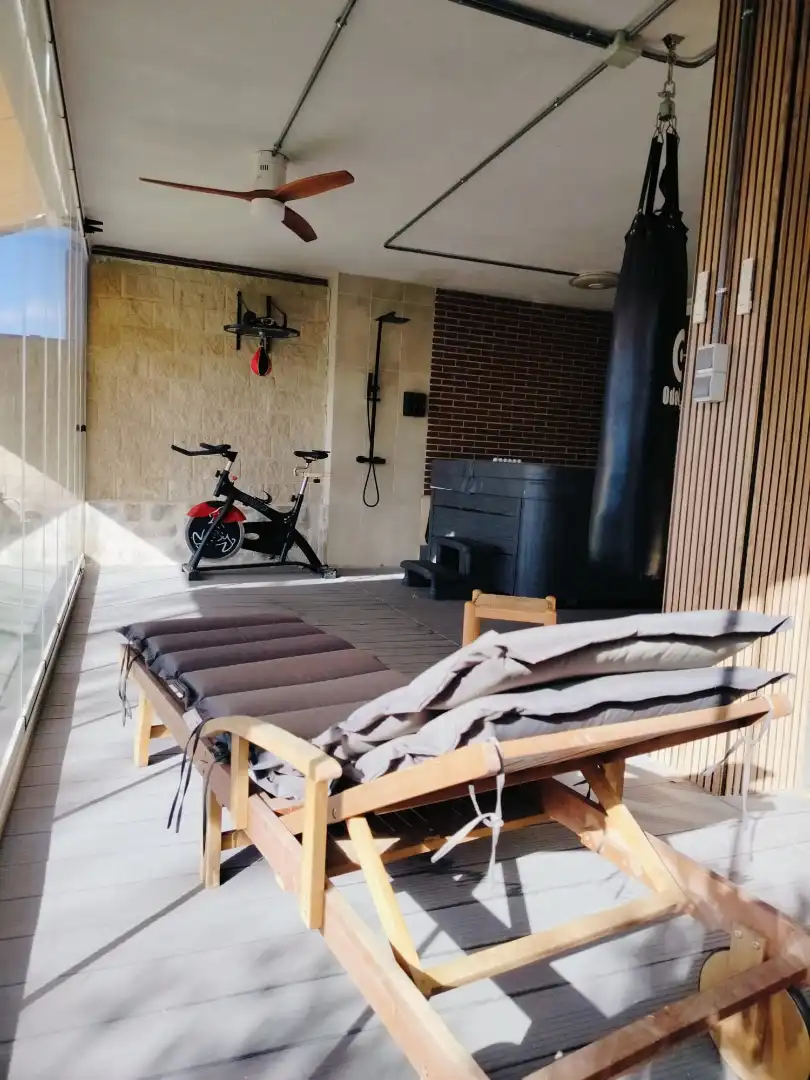 Terraza de Casa adosada en venta en Moraleja de Enmedio con Aire acondicionado, Calefacción y Jardín privado