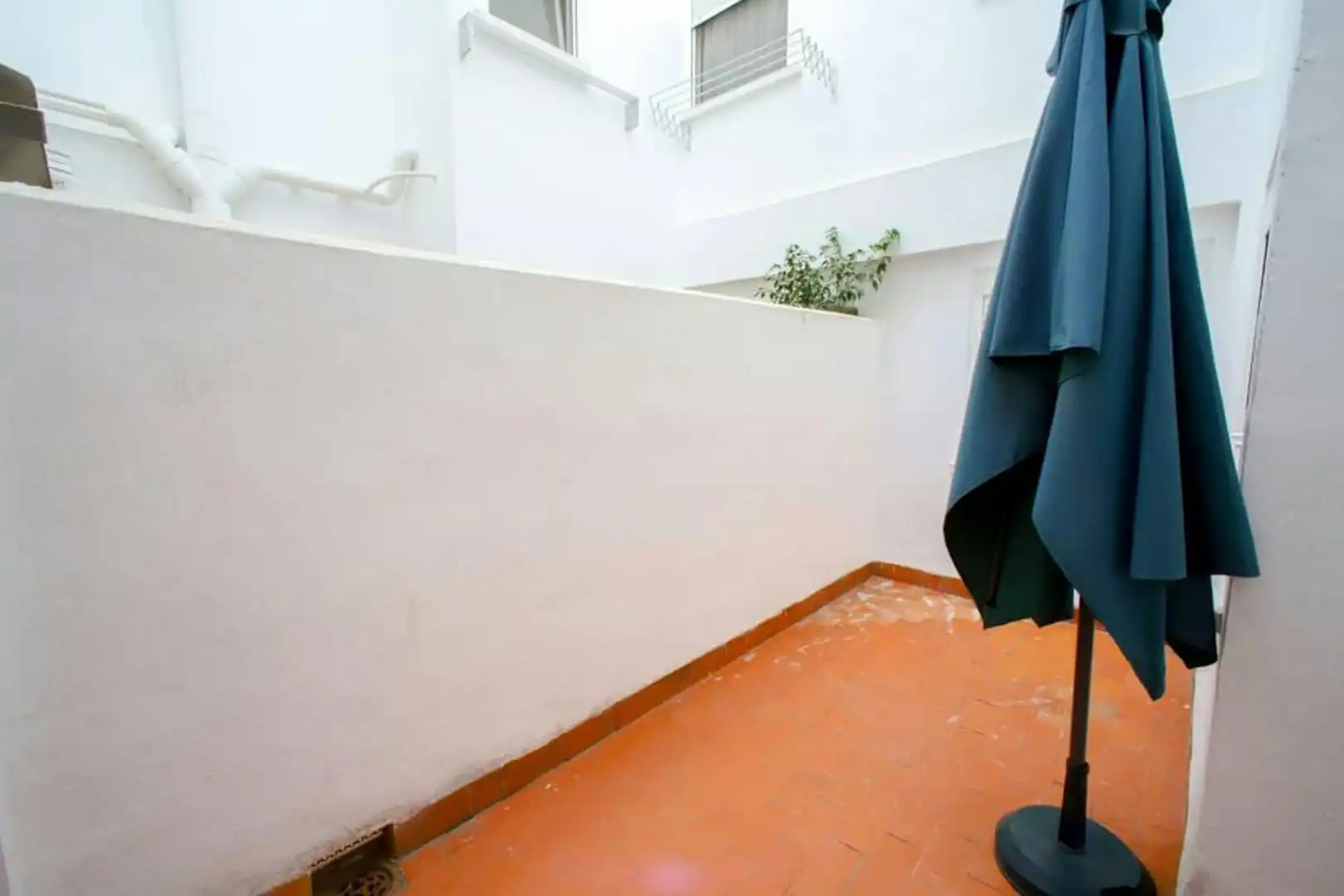 Terrasse von Wohnung zur untervermieten in Valencia mit Klimaanlage, Heizung und Möbliert