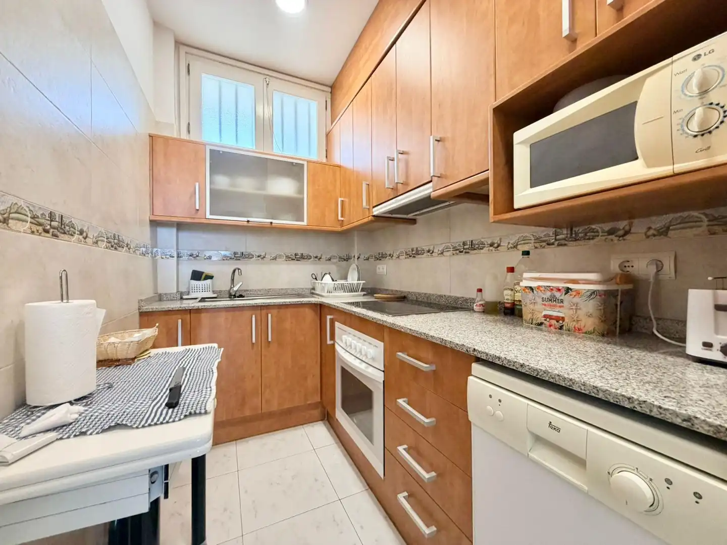 Cocina de Piso en venta en Cunit con Terraza, Amueblado y Piscina comunitaria