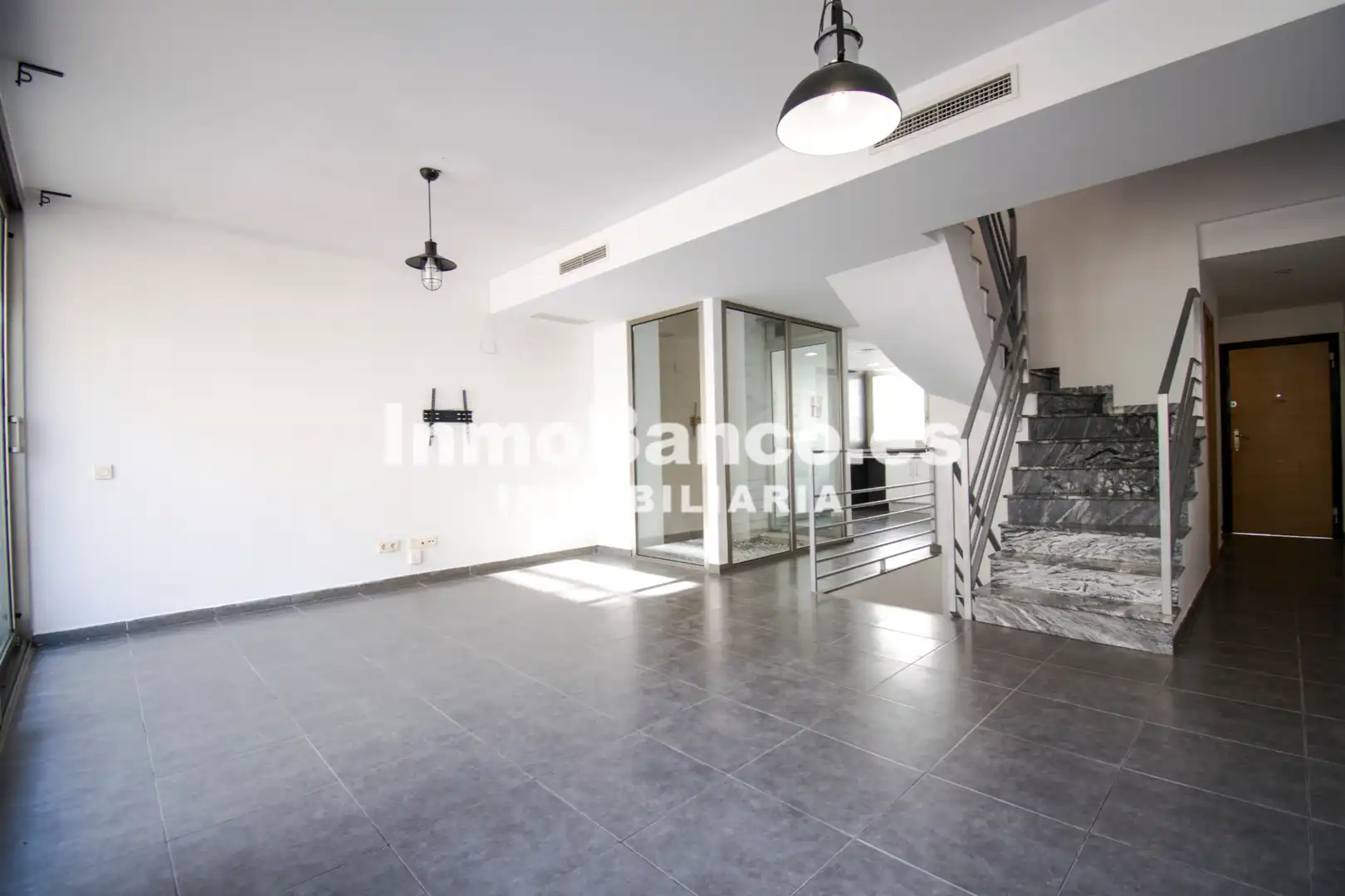Terraced house with balcony for sale in Carrer de les Azalees, imagen 2