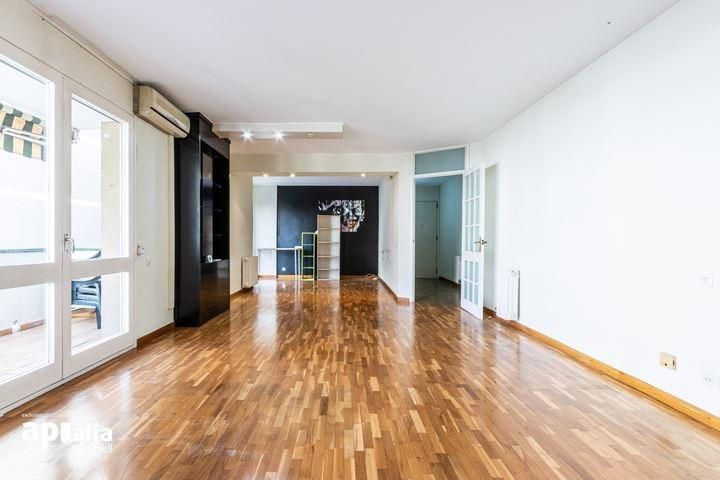 Flat for sale in Sabadell  with Air Conditioner, Heating and Private garden