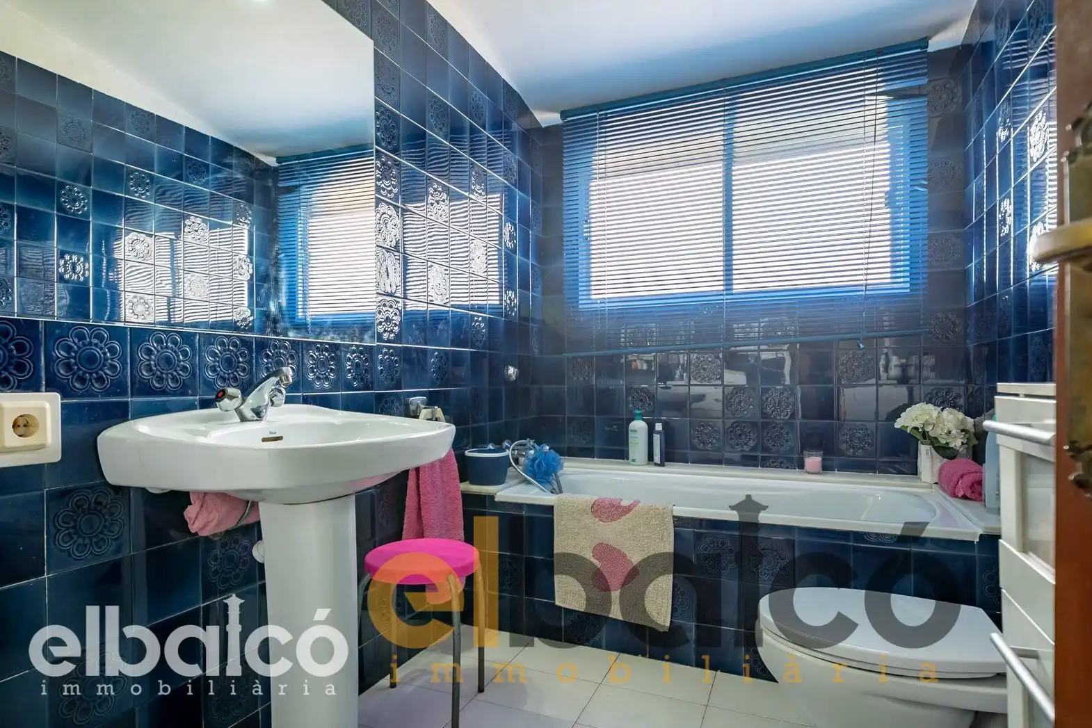 Bathroom of Country homes for sale in Valls  with Terrace, Swimming Pool and Furnished