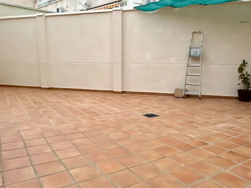 Wohnung mit Aufzug zum Verkauf in Avenida Primero de Julio 103, imagen 2