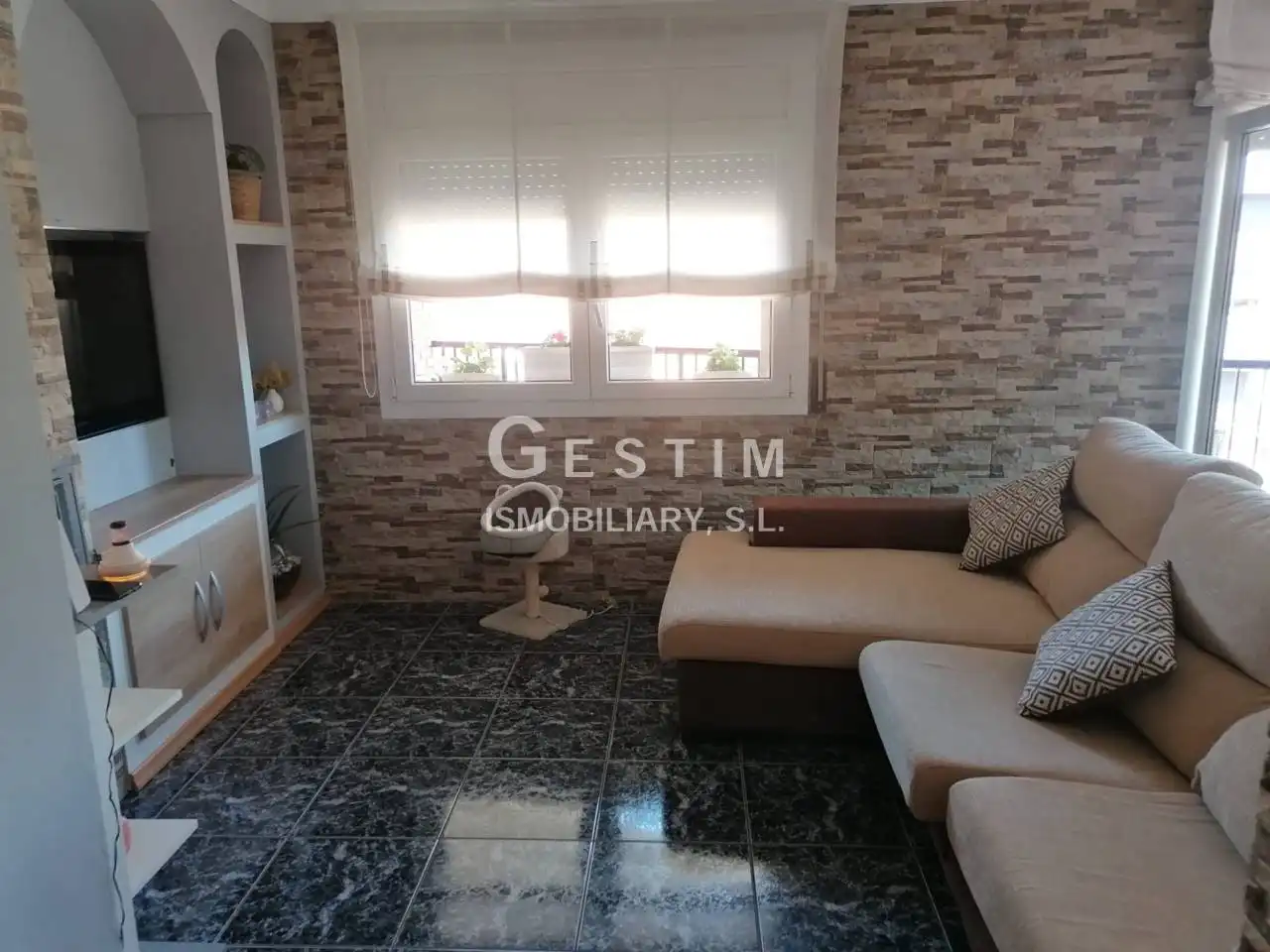 Sala de estar de Piso en venta en Manlleu con Calefacción, Terraza y Balcón