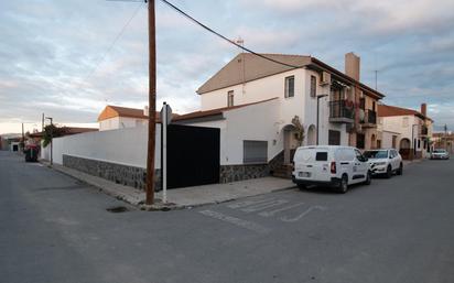 Exterior view of Single-family semi-detached for sale in Cijuela  with Swimming Pool and Balcony