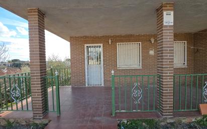 Exterior view of House or chalet for sale in Palomeque  with Private garden, Storage room and Swimming Pool