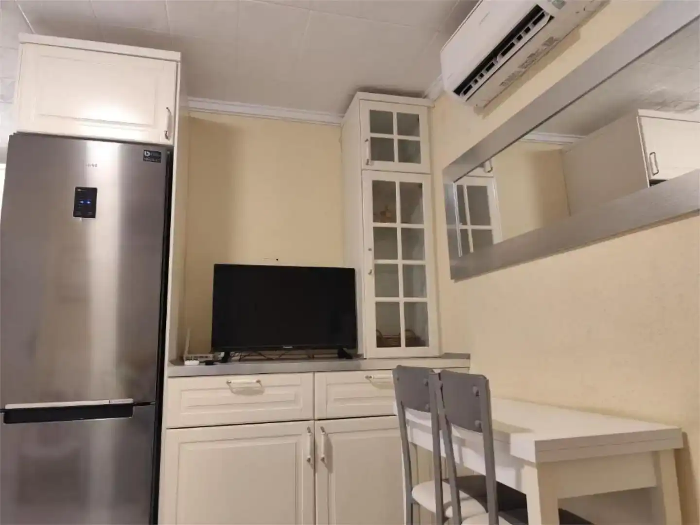 Cuina de Apartament en venda en Torrevieja amb Aire condicionat i Terrassa