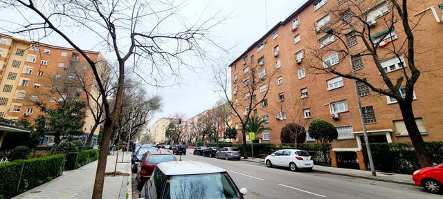 Piso en Venta en Hispanoamérica - Bernabéu