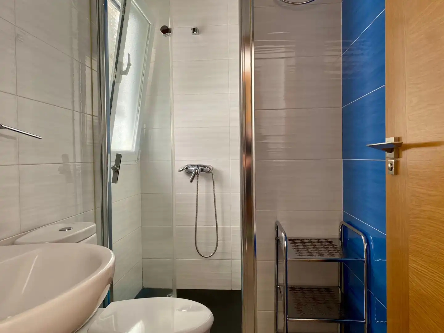 Bathroom of Flat for rent in Granada  with Furnished and Balcony