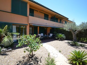 Piano terra con piscina in vendita a Marina Sant Jordi