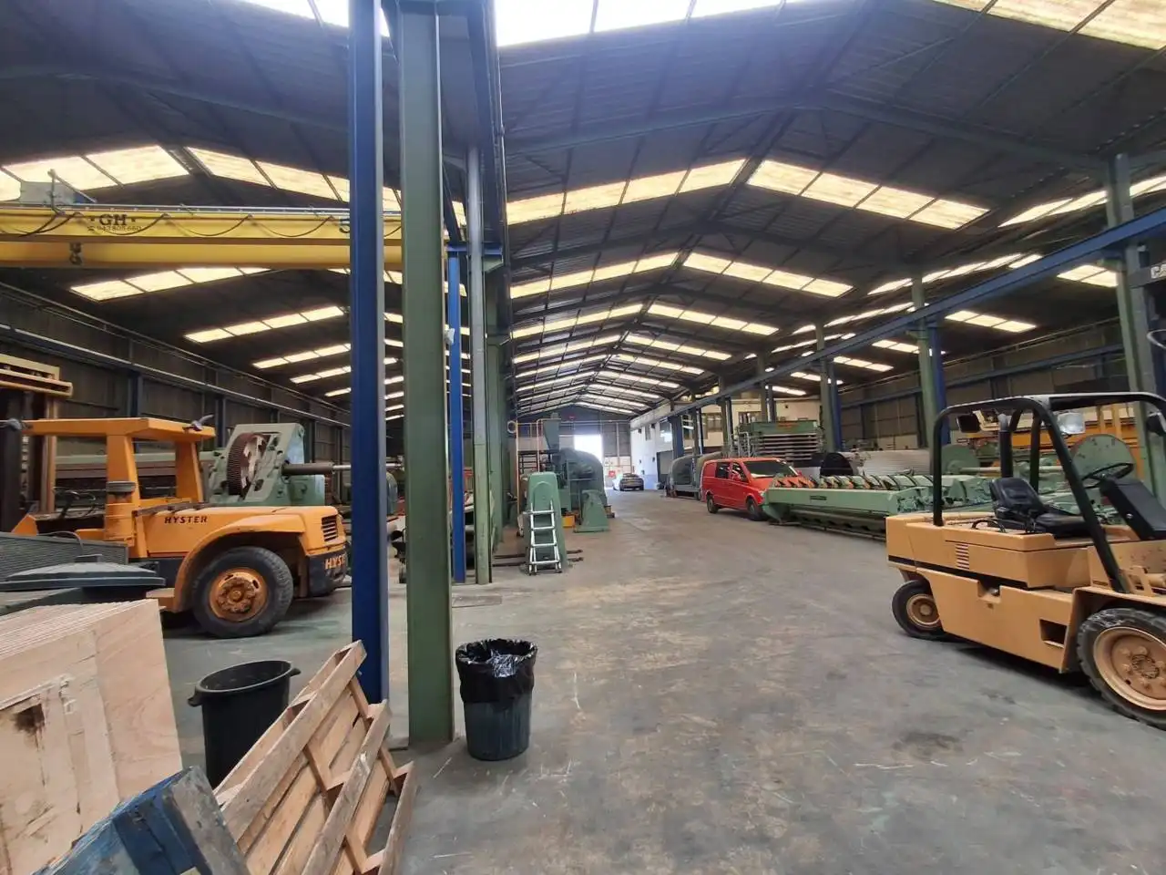 Exterior view of Industrial buildings for rent in Sollana