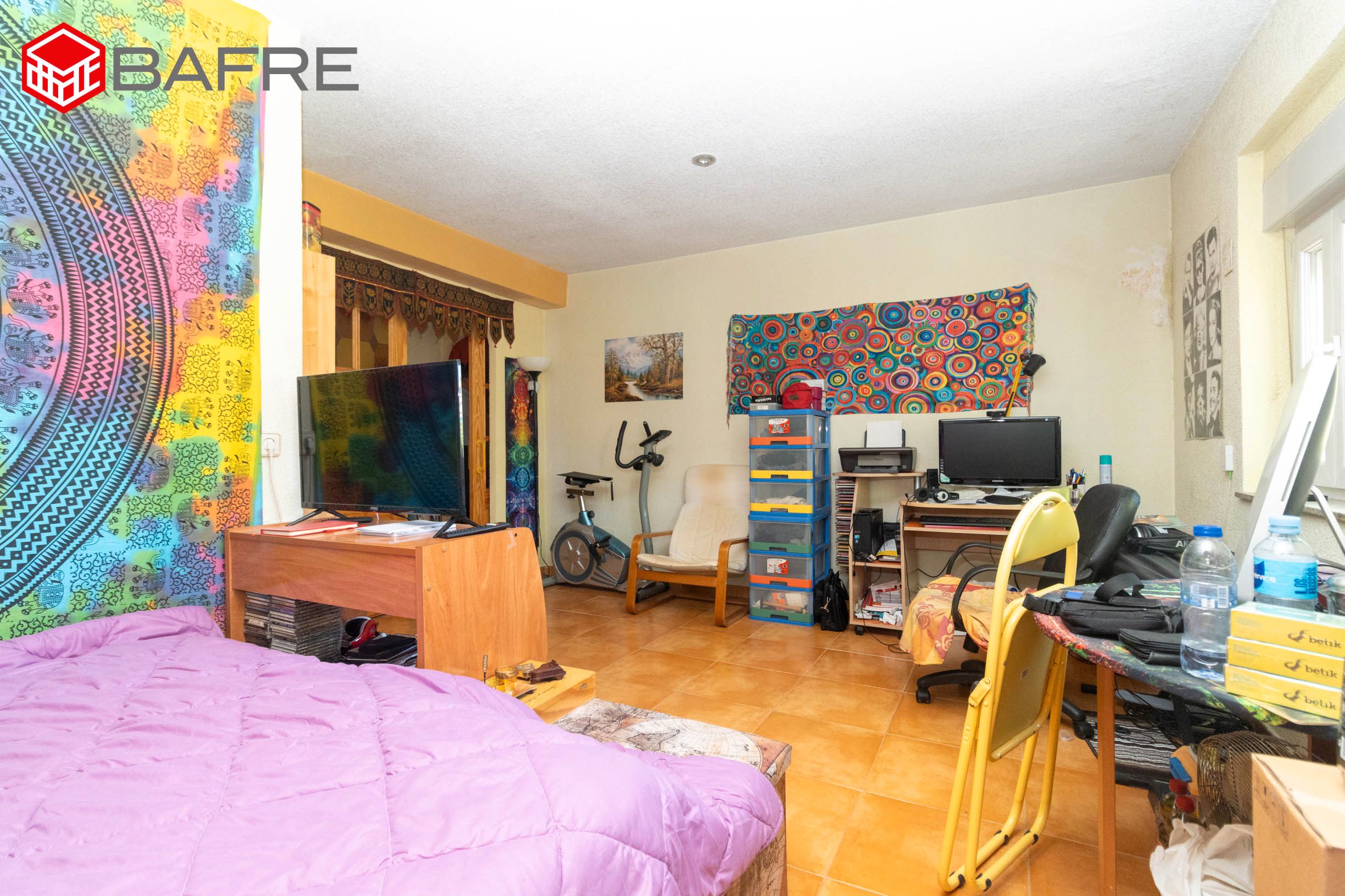 Flat for sale in  Madrid Capital  with Heating and Storage room