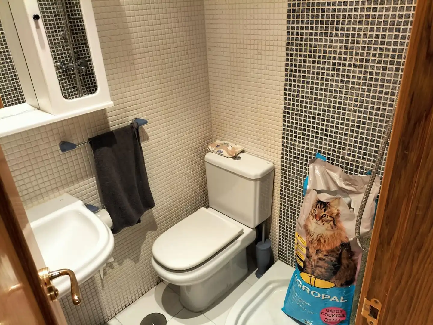 Baño de Piso en venta en Guardo con Calefacción, Parquet y Trastero