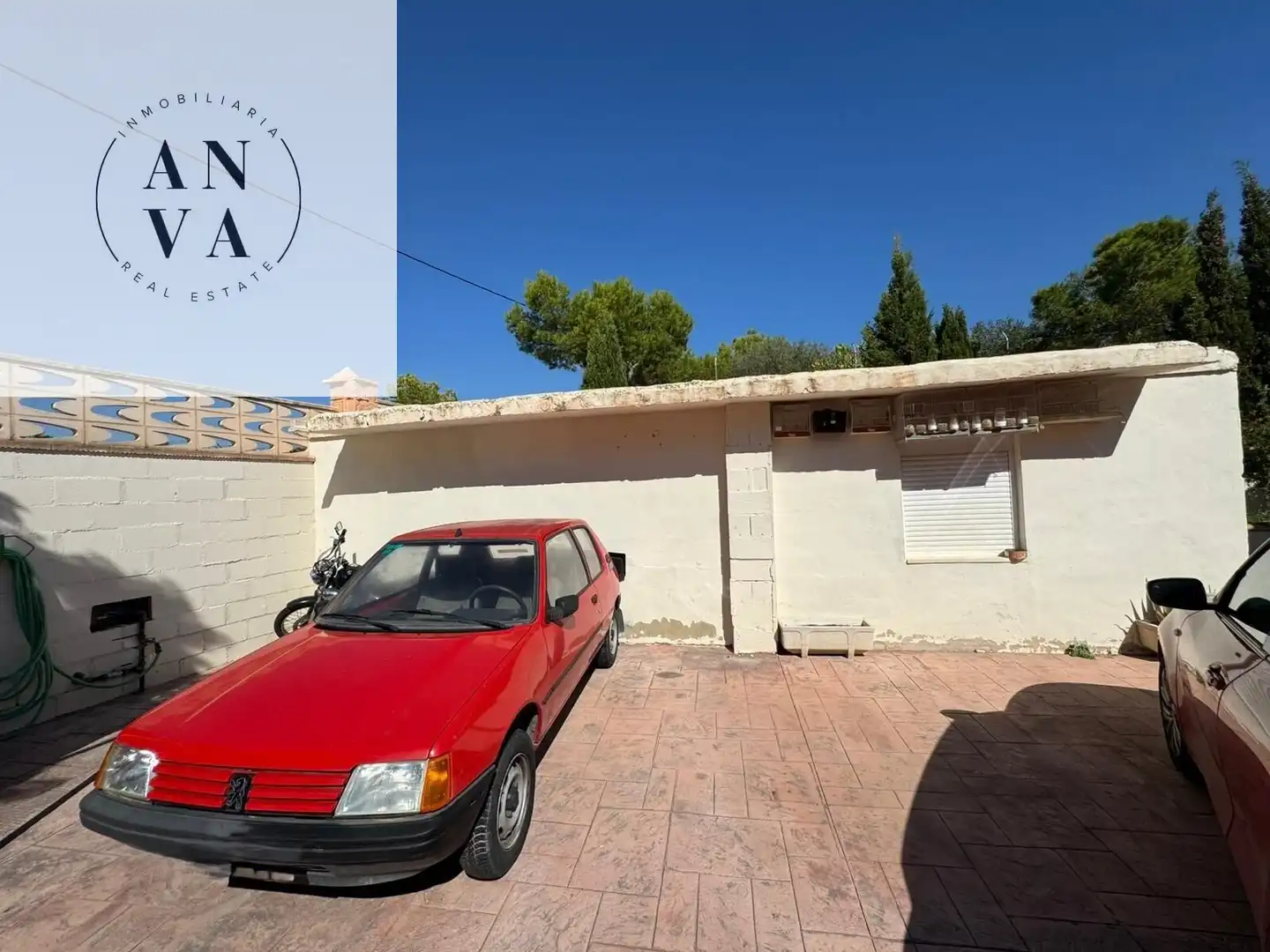 Vista exterior de Casa o chalet en venta en Busot con Aire acondicionado, Jardín privado y Terraza