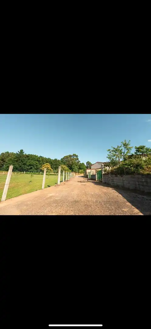 Vista exterior de Casa o xalet en venda en A Merca   amb Jardí privat, Terrassa i Moblat