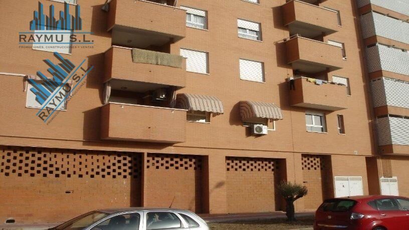 Exterior view of Premises for sale in Parla