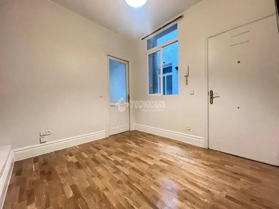 Bedroom of Flat for sale in Madrid  with Heating