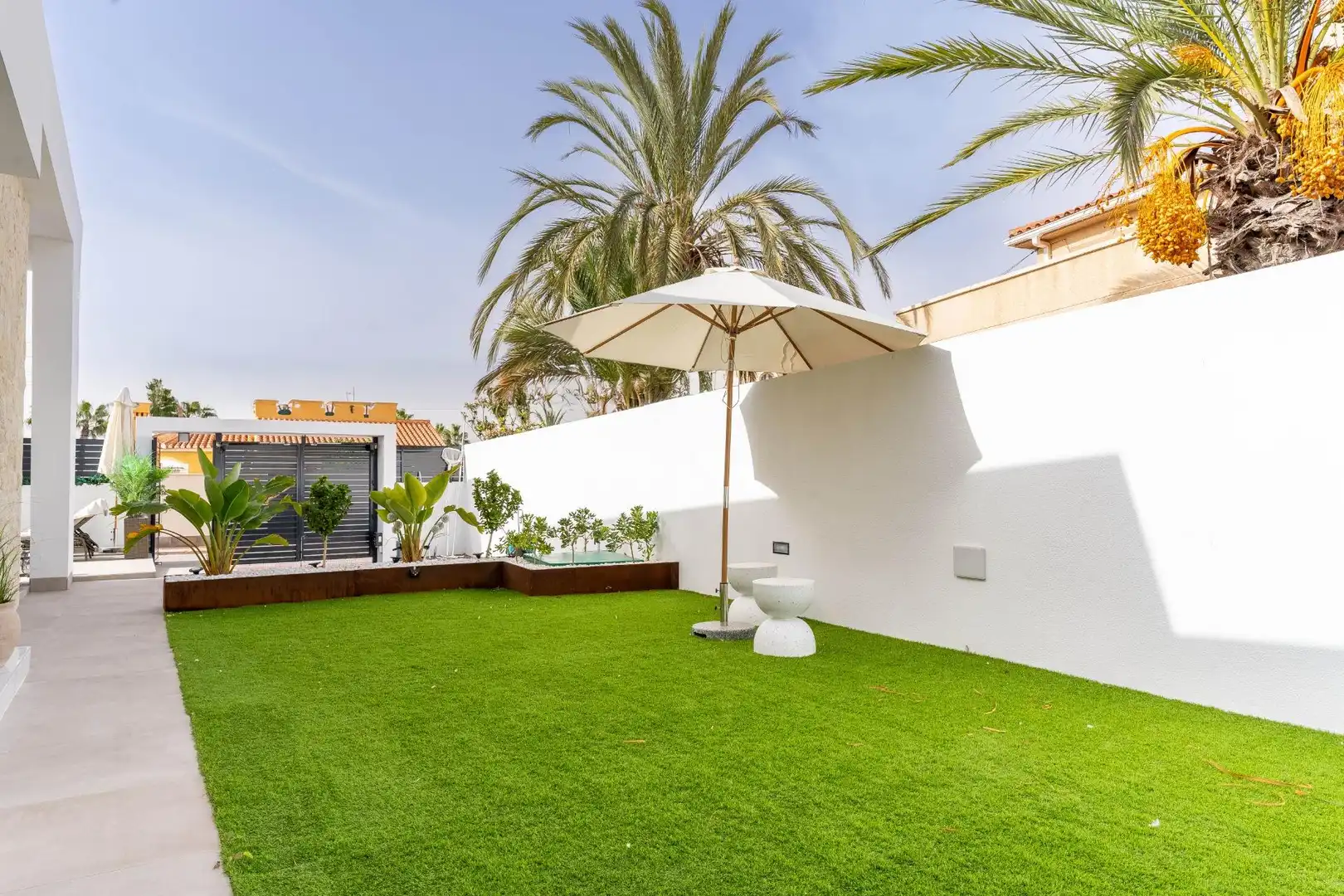 Terrassa de Casa o xalet en venda en Torrevieja amb Aire condicionat, Calefacció i Jardí privat