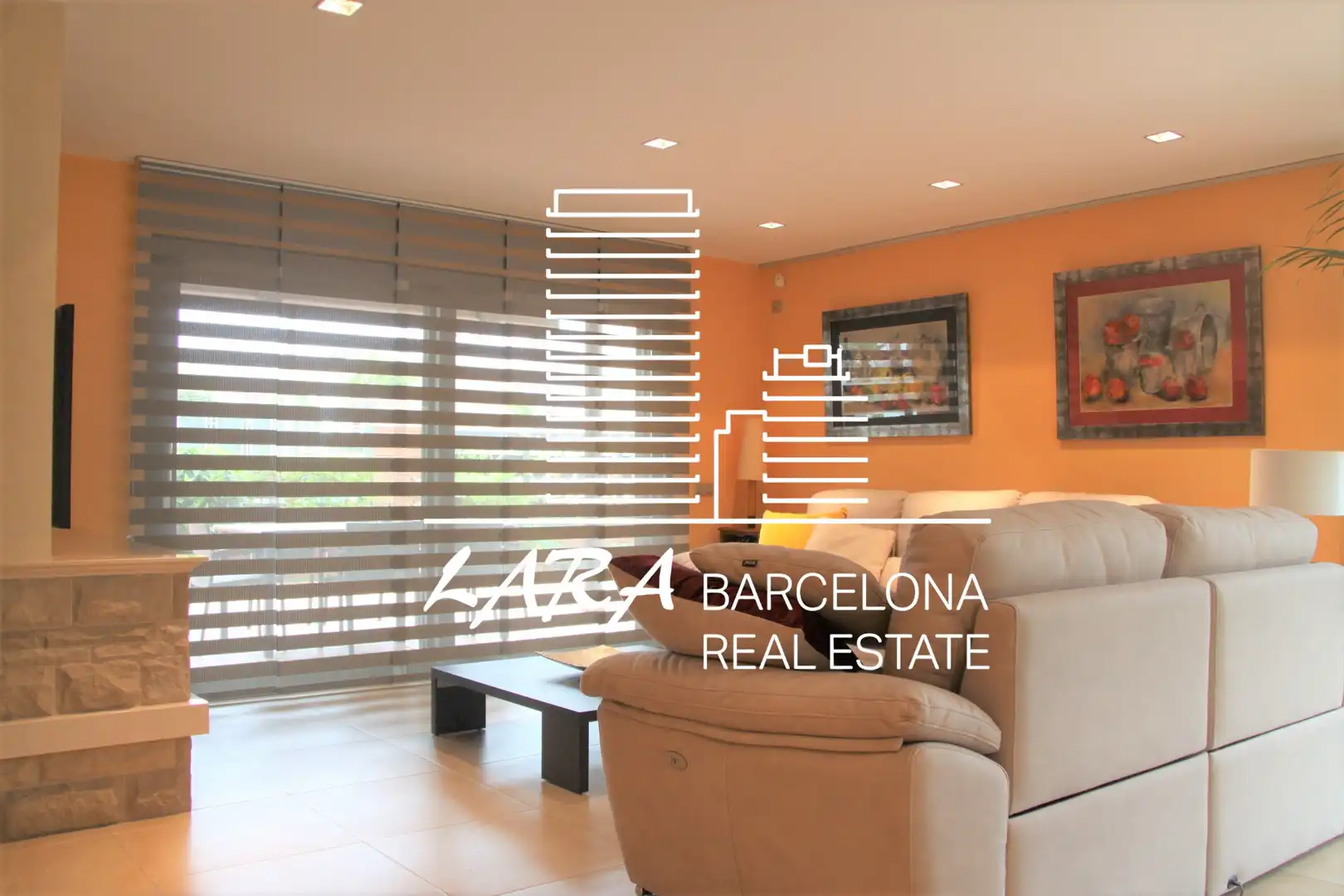 Sala de estar de Casa o chalet de alquiler con opción a compra en Viladecans con Aire acondicionado, Calefacción y Jardín privado