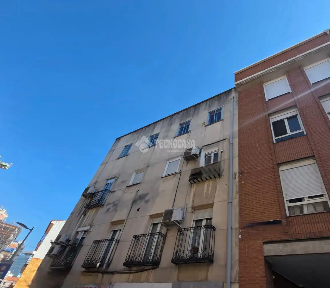 Vista exterior de Piso en venta en Madrid