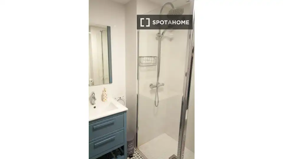 Flat for rent in Port Saplaya