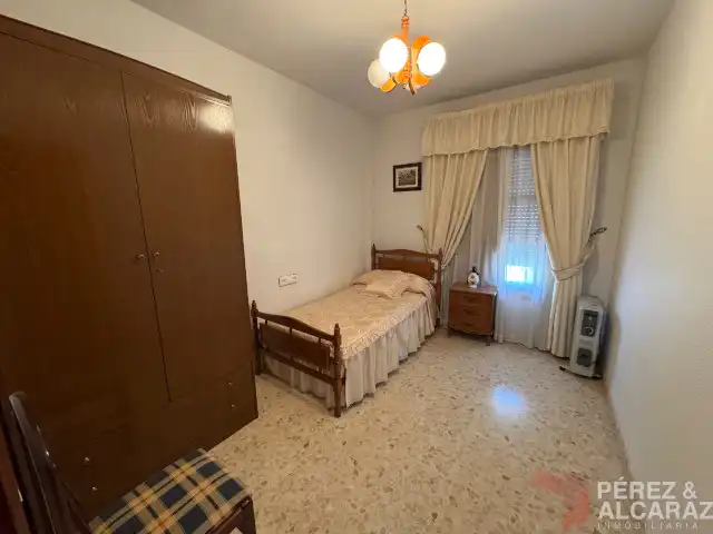 Schlafzimmer von Wohnung zum Verkauf in Palma del Río mit Balkon