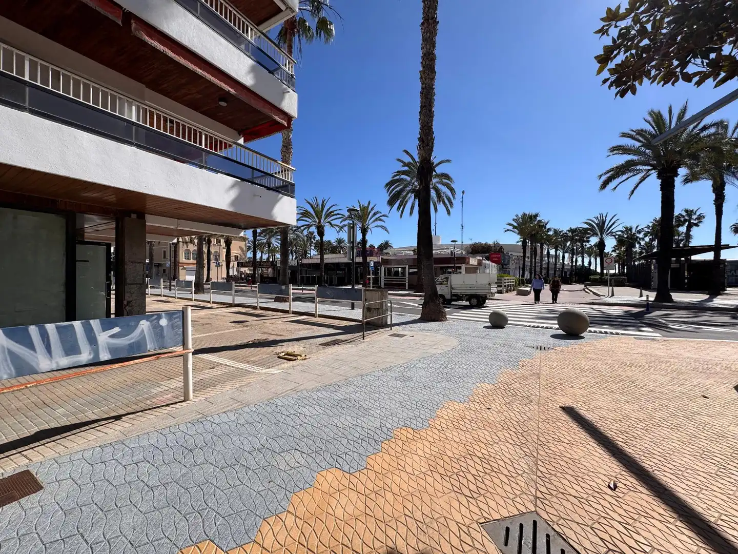Vista exterior de Local en venda en Salou