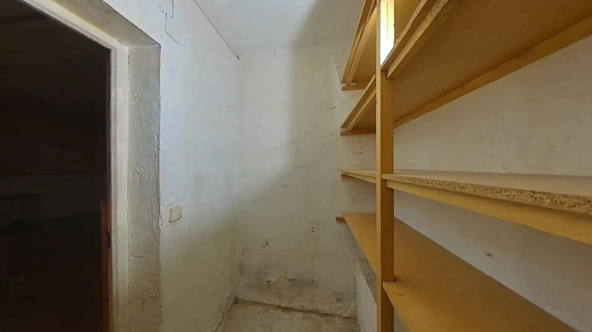Edificio en venta en Andosilla