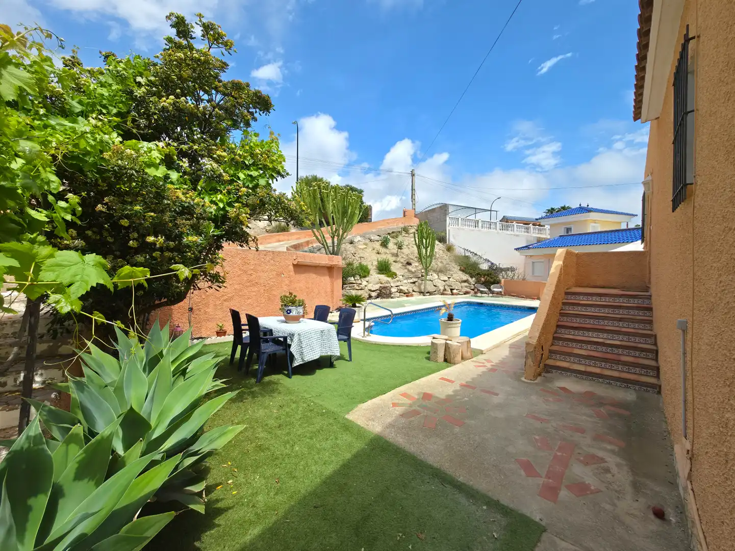 Swimming pool of Houses for sale in El Campello  with Air Conditioner, Heating and Private garden